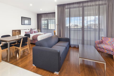 City Edge Dandenong Apartment Hotel - Northern Rivers Accommodation 13