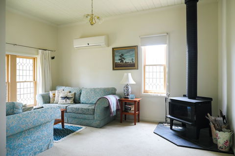 Miss Pym's Cottage - Northern Rivers Accommodation 35
