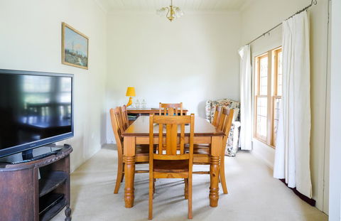 Miss Pym's Cottage - Northern Rivers Accommodation 39