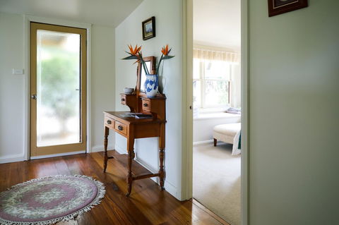 Miss Pym's Cottage - Northern Rivers Accommodation 8