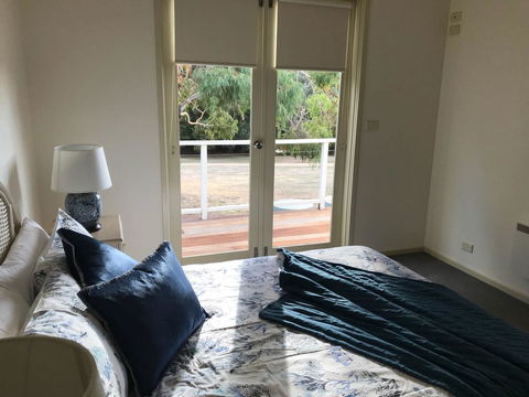 Lakeside Conti Villas - Northern Rivers Accommodation 4