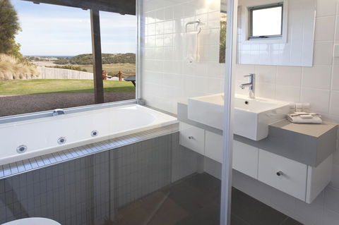 Anchors Port Campbell - Northern Rivers Accommodation 5