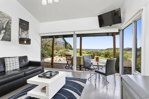 Anchors Port Campbell - Northern Rivers Accommodation 23