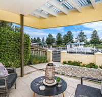 The Waterfront Apartment - Northern Rivers Accommodation
