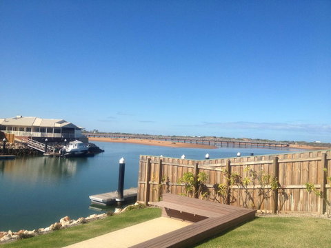 The Carnarvon Luxury Canal Home - Northern Rivers Accommodation 2