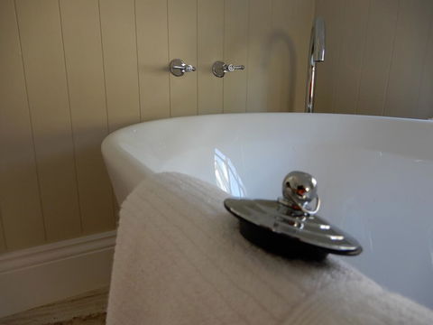 The Chapel Deloraine - Northern Rivers Accommodation 3
