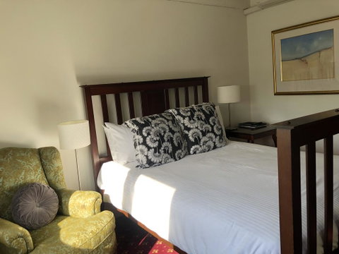 The Corner Hotel Alexandra - Northern Rivers Accommodation 2