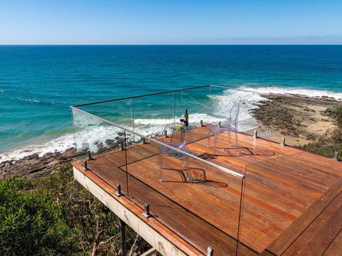 THE DECK HOUSE - A WYE RIVER ICON - Northern Rivers Accommodation 1