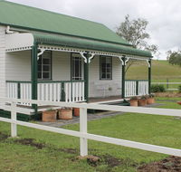 The Dollhouse Cottage - Northern Rivers Accommodation