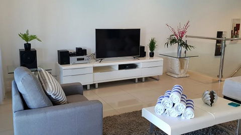 The Edge 5 - Hamilton Island - Northern Rivers Accommodation 3