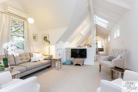 The Gatehouse - Light Filled Cottage In The Leafy Suburb Of Hawthorn - Northern Rivers Accommodation 0