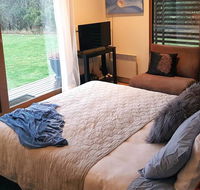 The Gurdies Room with Amazing Sunset Views - Northern Rivers Accommodation