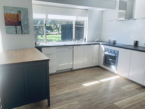 The Lake House - Northern Rivers Accommodation 1