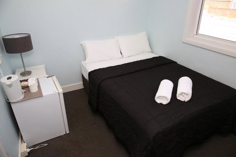 The Lakes Hotel - Northern Rivers Accommodation 2