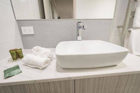 The Lighthouse Hotel - Northern Rivers Accommodation 1
