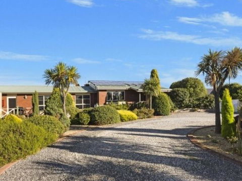 The Lodge - Northern Rivers Accommodation 2