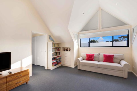 The Loft - Waterfront With Private Pool - Northern Rivers Accommodation 2