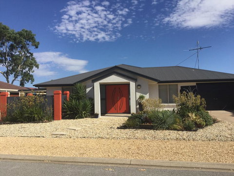 The Red Door - Northern Rivers Accommodation 0