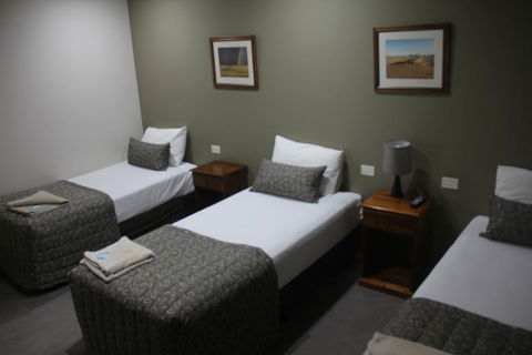 The Saltbush Motor Inn - Northern Rivers Accommodation 2
