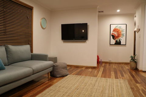 The Salty Gum - Maslin Beach - Northern Rivers Accommodation 2
