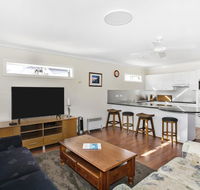 The Sands - 4/46 Jones Avenue Mollymook - Northern Rivers Accommodation