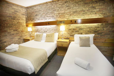 The Settlement Historic Hotel - Northern Rivers Accommodation 1