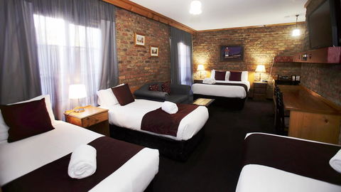 The Settlement Historic Hotel - Northern Rivers Accommodation 3