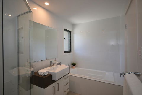 The Shae Luka - Private Apartment - Northern Rivers Accommodation 3