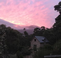 The Stone Cottage with tennis court - Northern Rivers Accommodation