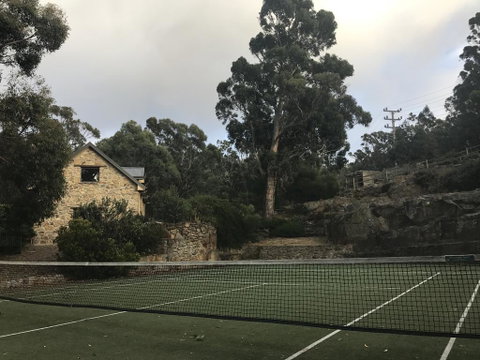 The Stone Cottage (with Tennis Court) - Northern Rivers Accommodation 3