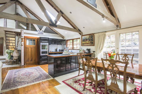The Stone On The Hill - 3 Bedroom House - Northern Rivers Accommodation 2