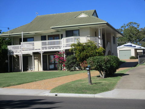 The Sun And The Sea In Hervey Bay - Northern Rivers Accommodation 0