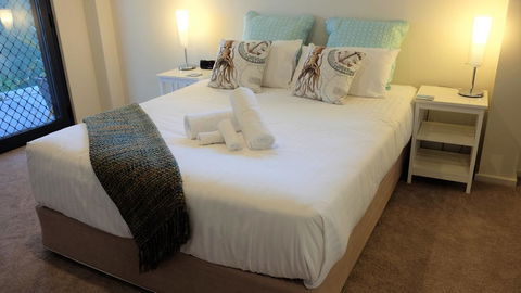 THE TIN SHED Couples Accommodation At Bay Of Fires - Northern Rivers Accommodation 2