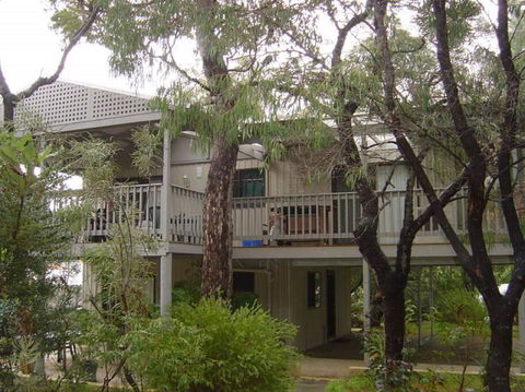The Treehouse In Dawesville - Northern Rivers Accommodation 3