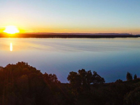The Wharf House - Budgewoi - Northern Rivers Accommodation 2