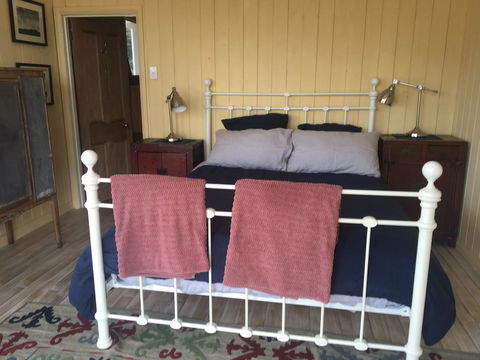The Woolshed And Farmhouse Blue, Bruny Island - Northern Rivers Accommodation 2