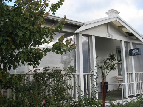 Three Chimneys Bed And Breakfast Boutique Guest House - Northern Rivers Accommodation 0