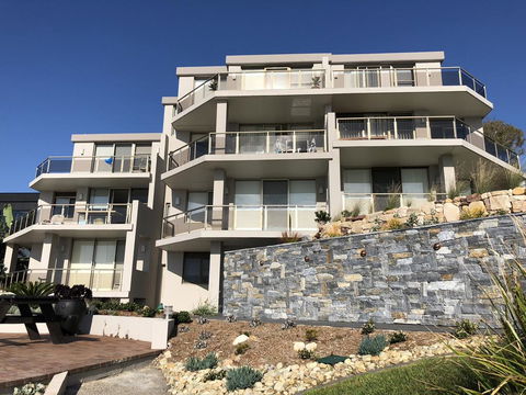 Toowoon Bay Beachfront Apartment - Northern Rivers Accommodation 2