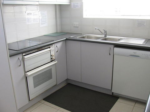 Toowoon Beach View 3br Villa 4 Just Steps To Beach With Views - Northern Rivers Accommodation 1