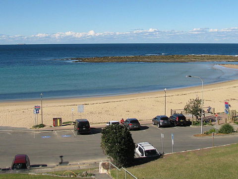 Toowoon Beach View 3br Villa 4 Just Steps To Beach With Views - Northern Rivers Accommodation 0