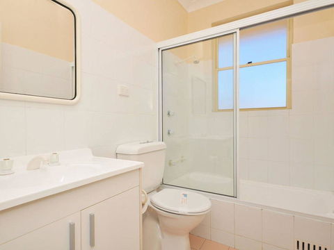Toowoon Beach View 3br Villa 4 Just Steps To Beach With Views - Northern Rivers Accommodation 3