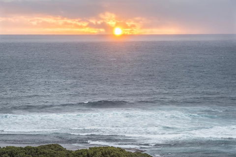 Top Of The Hill - Northern Rivers Accommodation 1