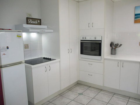 Torquay Beach Holiday House - Northern Rivers Accommodation 3