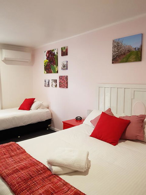 Town House Motor Inn Young - Northern Rivers Accommodation 2
