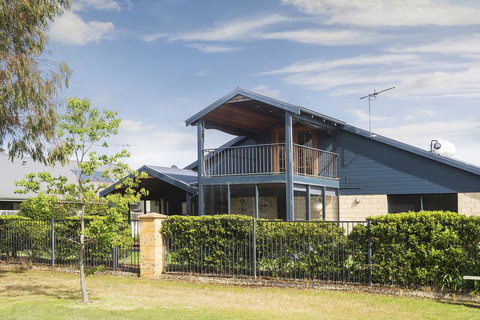 TRANQUILITY AT TROON - Northern Rivers Accommodation 1