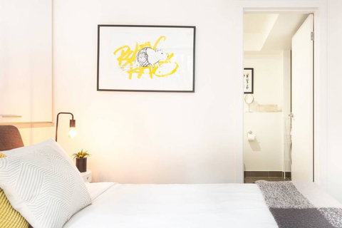 Trendy Loft Near Smith St. With Cosy Courtyard And Parking - Northern Rivers Accommodation 1