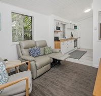 Tropical on McKenzie MK1 - Northern Rivers Accommodation