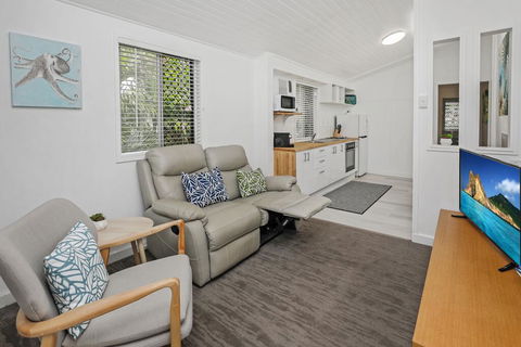 Tropical On McKenzie MK1 - Northern Rivers Accommodation 0