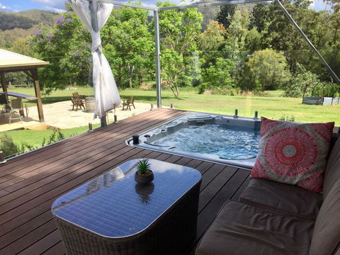 Tuckers Retreat - Northern Rivers Accommodation 2