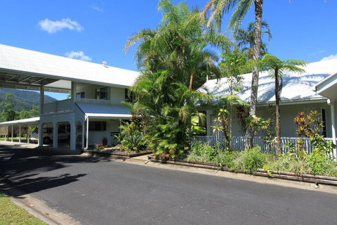 Tully Motel - Northern Rivers Accommodation 3